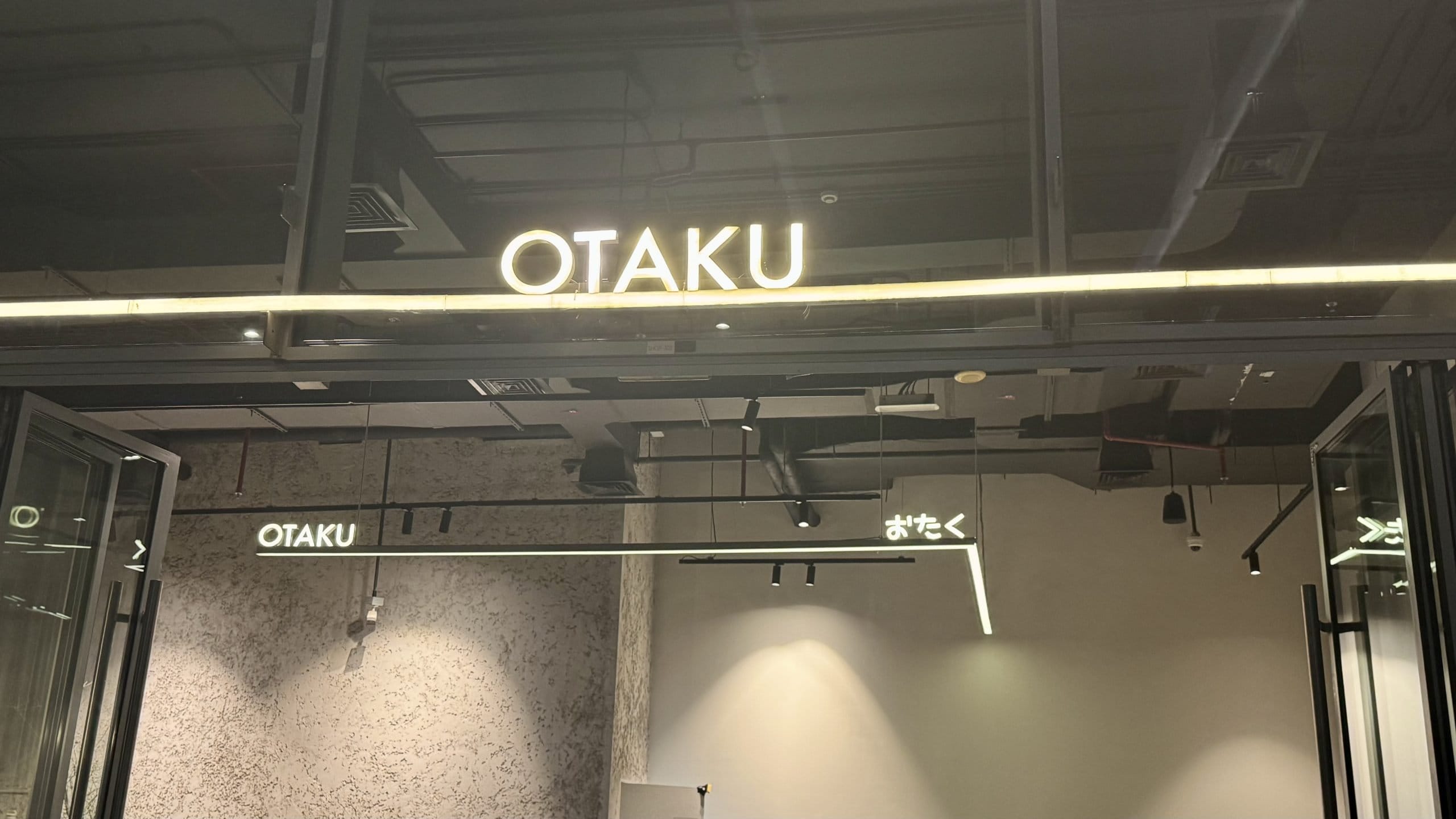 ドバイOTAKU日本カフェ外観