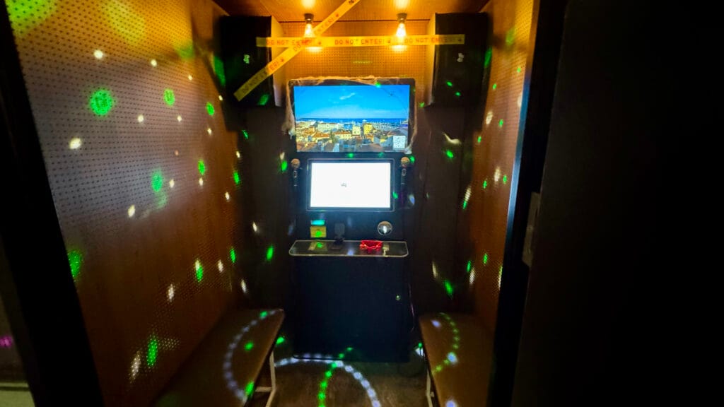 ドバイのカラオケ：個室
