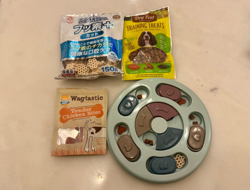 犬用知育玩具に入れるおやつ