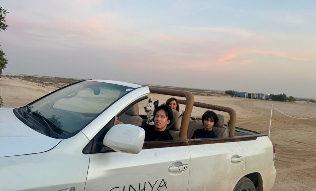 ドバイ近郊：愛犬とサファリ体験