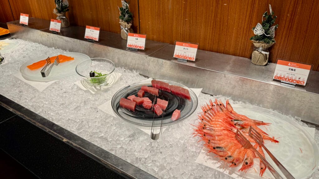 【定山渓 鶴雅リゾートスパ 森の謌】お刺身コーナー